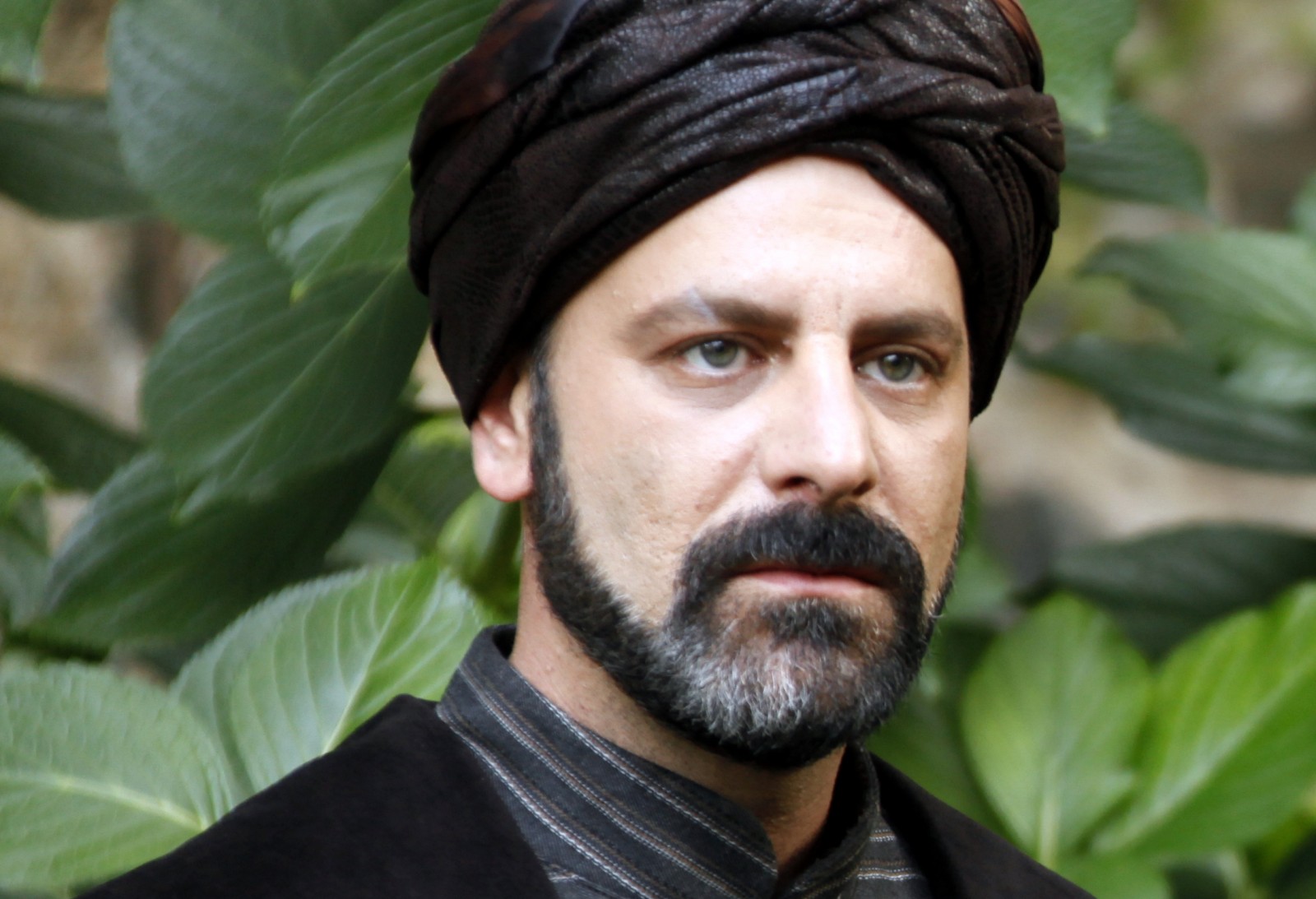 Hurrem şi Paşa Rustem continuă intrigile împotriva lui Mustafa, diseară