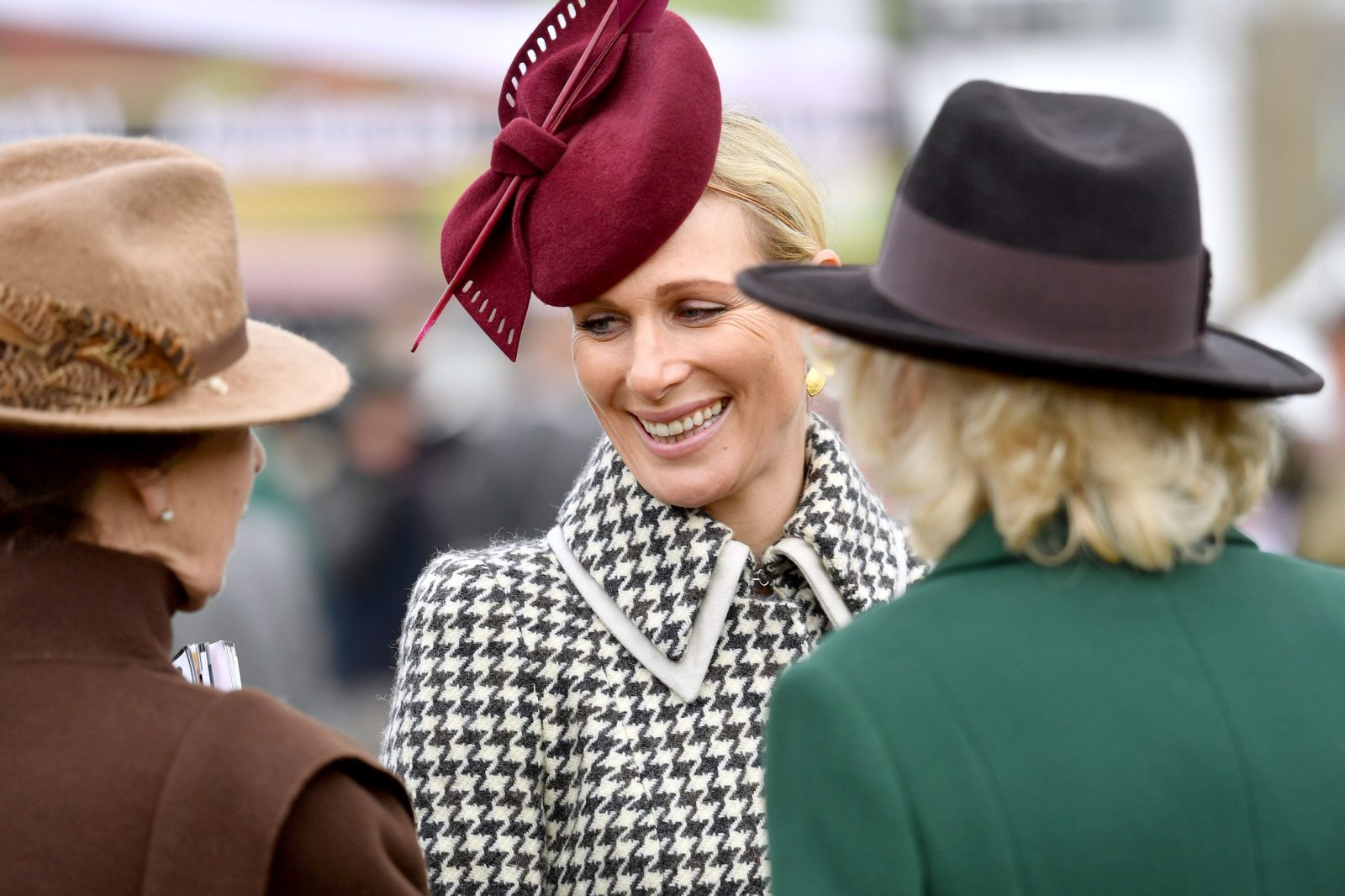 Încă un bebeluș regal! Zara Tindall, nepoata Reginei ...